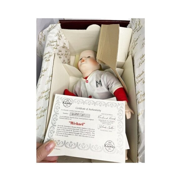 Ashton Drake Yolanda Bello picture perfect babies. " MICHAEL "  In box #9286 - Picture 1 of 6